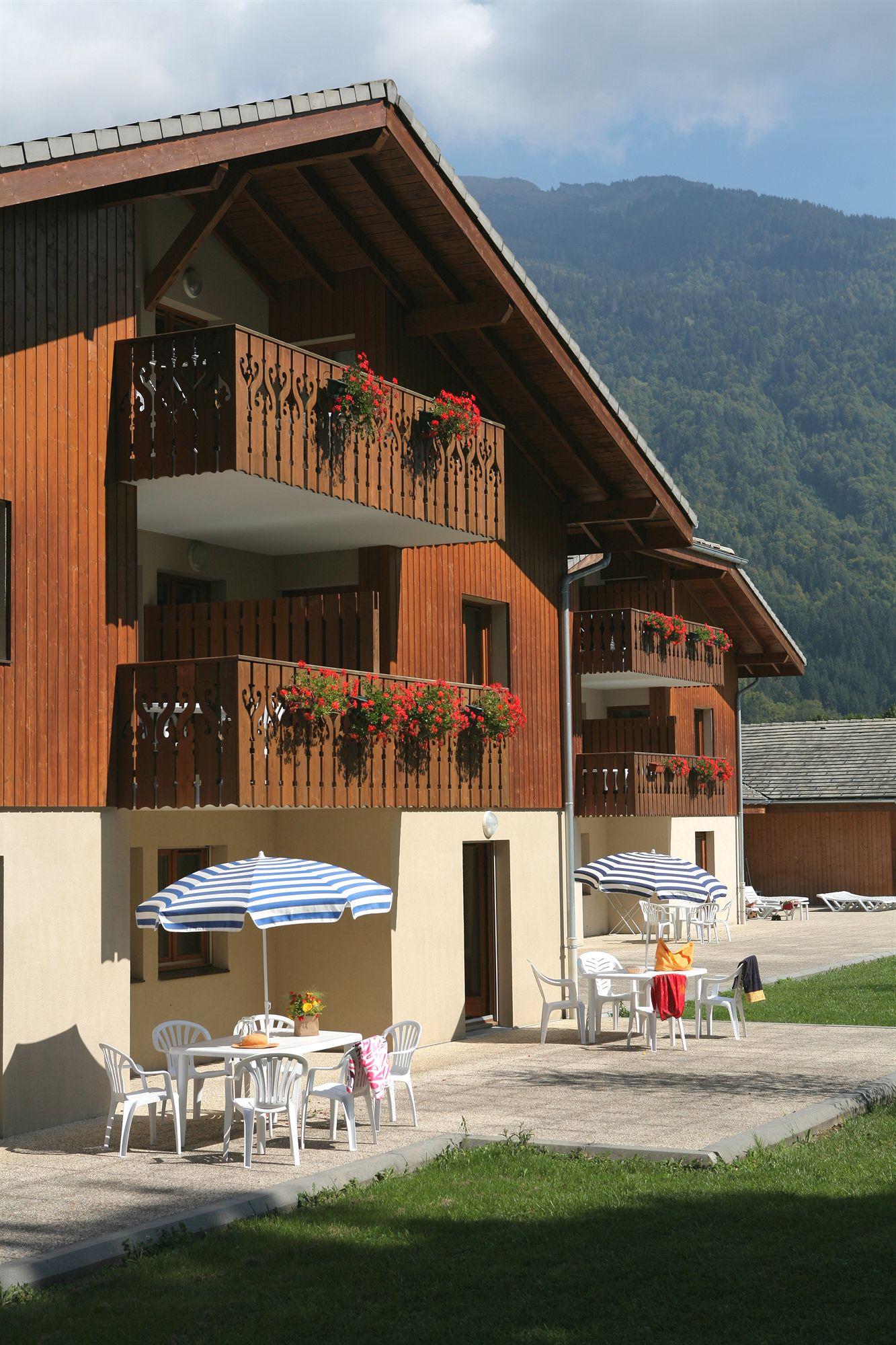 Residence Nemea Le Grand Tetras Samoens Bagian luar foto